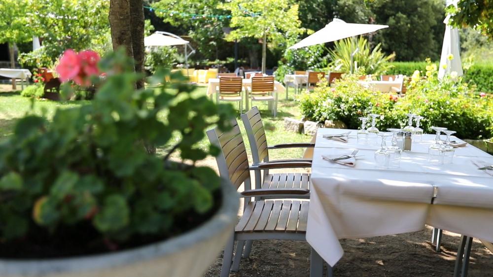 le jardin de l'hôtel Solemonti à Quenza